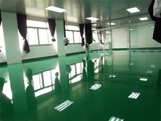 如何避免環氧地坪漆施工后出現色差？